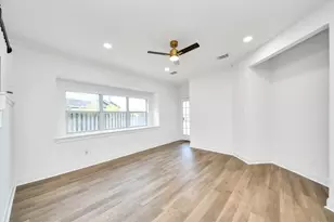 14414 Summer Garden Dr, Houston, TX 77083 - Photo 33