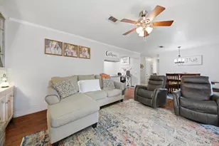 908 Pine Dr, Caldwell, TX 77836 - Photo 7