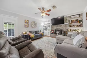 908 Pine Dr, Caldwell, TX 77836 - Photo 5