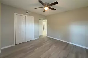 2214 5th Ave N, Texas City, TX 77590 - Photo 13