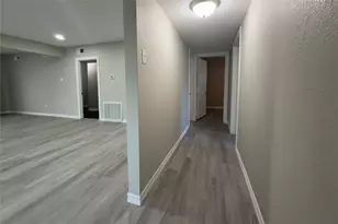 2214 5th Ave N, Texas City, TX 77590 - Photo 11