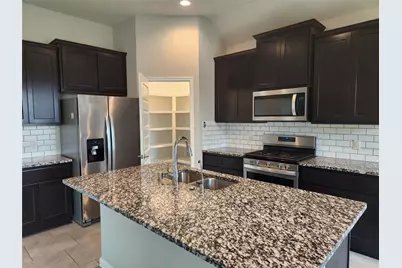 8519 Golden Field Drive, Rosenberg, TX 77469 - Photo 5
