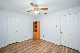 14431 Royal Hill Dr, Houston, TX 77083 - Photo 21