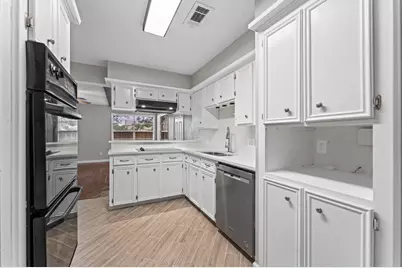 4205 Queenswood Street, Baytown, TX 77521 - Photo 13
