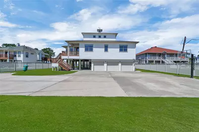 438 S Burnett Drive, Baytown, TX 77520 - Photo 37