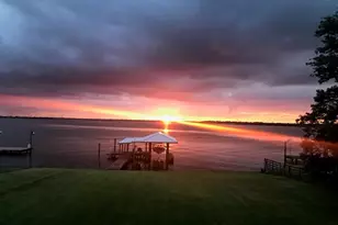 438 S Burnett Dr, Baytown, TX 77520 - Photo 43