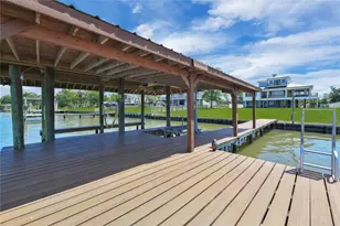 438 S Burnett Dr, Baytown, TX 77520 - Photo 33