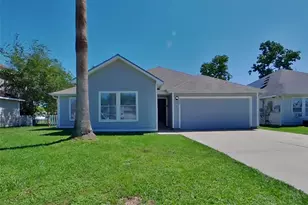 5008 Asia Ln, Dickinson, TX 77539 - Photo 1