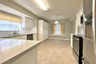 12303 Longfellow Dr, Montgomery, TX 77356 - Photo 9