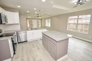18910 Reynolds Park Dr, Katy, TX 77449 - Photo 9