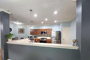 15006 Sugarhollow Dr, Sugar Land, TX 77498 - Photo 17
