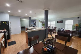 15006 Sugarhollow Dr, Sugar Land, TX 77498 - Photo 13