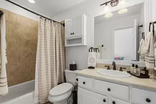 34 N Player Manor Cir, The Woodlands, TX 77382 - Photo 33