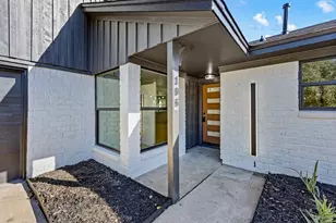 106 Burgundy Ln, League City, TX 77573 - Photo 11