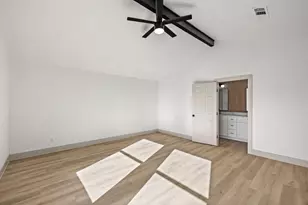 106 Burgundy Ln, League City, TX 77573 - Photo 37