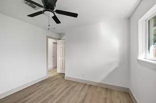 106 Burgundy Ln, League City, TX 77573 - Photo 33