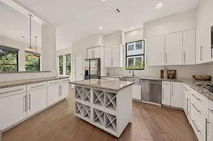 1767 Michigan St, Houston, TX 77006 - Photo 13