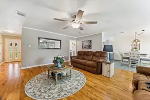 1926 Meadow Creek Dr, Pearland, TX 77581 - Photo 5