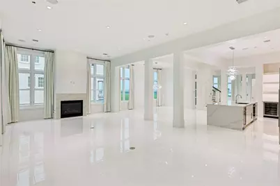 2425 E Seaside Drive, Galveston, TX 77550 - Photo 13