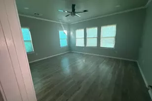5211 Rue St, Houston, TX 77033 - Photo 7