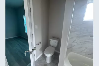 5211 Rue Street, Houston, TX 77033 - Photo 9