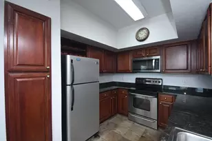 7575 Kirby Dr, Houston, TX 77030 - Photo 25