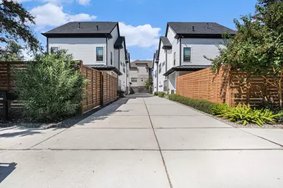 1315 Wycliffe Drive, Houston, TX 77043 - Photo 35