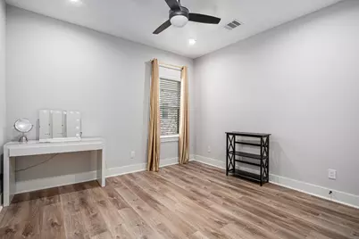 1315 Wycliffe Drive, Houston, TX 77043 - Photo 25
