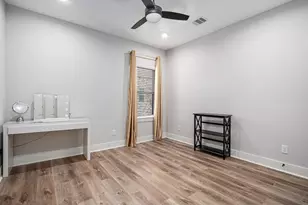 1315 Wycliffe Dr, Houston, TX 77043 - Photo 25