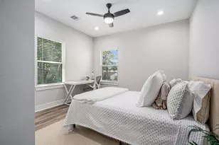 1315 Wycliffe Dr, Houston, TX 77043 - Photo 23