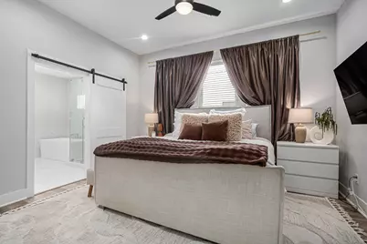 1315 Wycliffe Drive, Houston, TX 77043 - Photo 17