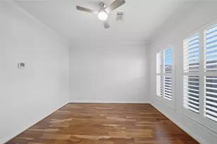 2930 Brompton Square Dr, Houston, TX 77025 - Photo 7