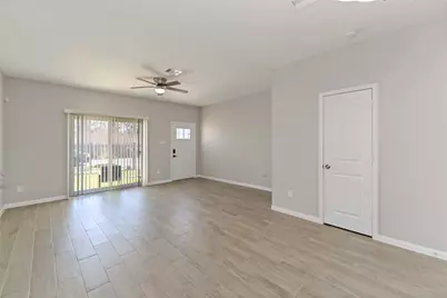 9711 Beckley Street, Houston, TX 77088 - Photo 3