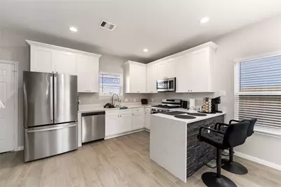 9711 Beckley Street, Houston, TX 77088 - Photo 9