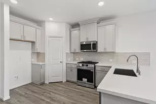 2222 Villa Clara Dr, Friendswood, TX 77546 - Photo 11