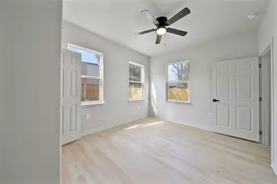 4415 Castor Street, Houston, TX 77022 - Photo 15