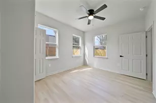 4415 Castor St, Houston, TX 77022 - Photo 15