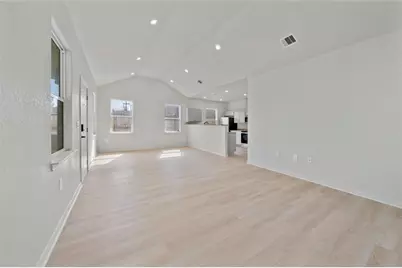 4415 Castor Street, Houston, TX 77022 - Photo 5