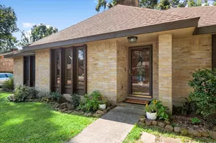 3714 Hill Springs Dr, Kingwood, TX 77345 - Photo 3