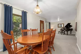 3714 Hill Springs Dr, Kingwood, TX 77345 - Photo 5