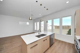 9141 Besos Ln, Houston, TX 77051 - Photo 15