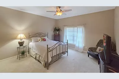 15305 Chichester Lane, Jersey Village, TX 77040 - Photo 33