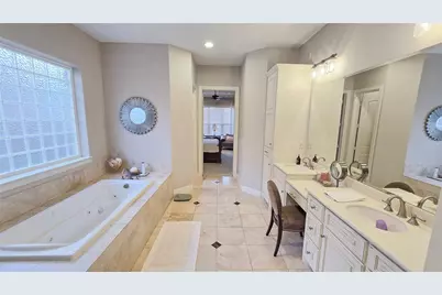 15305 Chichester Lane, Jersey Village, TX 77040 - Photo 23