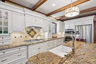 46 Cedar Lawn Circle, Galveston, TX 77551 - Photo 9