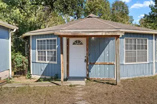 2 Tejas St, Huntsville, TX 77320 - Photo 7