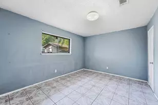 12402 Enchanted Path Dr, Houston, TX 77044 - Photo 11