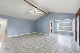 12402 Enchanted Path Dr, Houston, TX 77044 - Photo 19