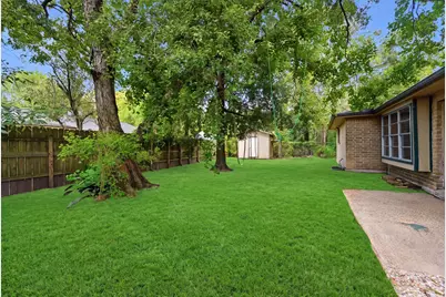12402 Enchanted Path Drive, Houston, TX 77044 - Photo 25