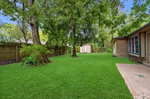 12402 Enchanted Path Dr, Houston, TX 77044 - Photo 25