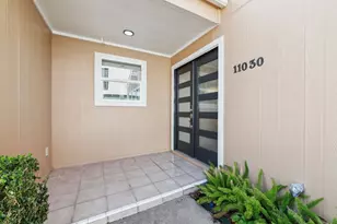 11030 Holworth Dr, Houston, TX 77072 - Photo 5